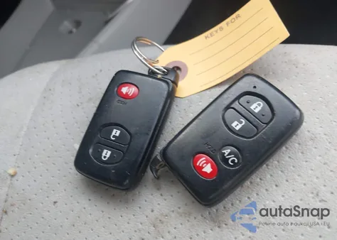 2015 Toyota Prius Two из США, поврежденный, VIN JTDKN3DU9F0454670